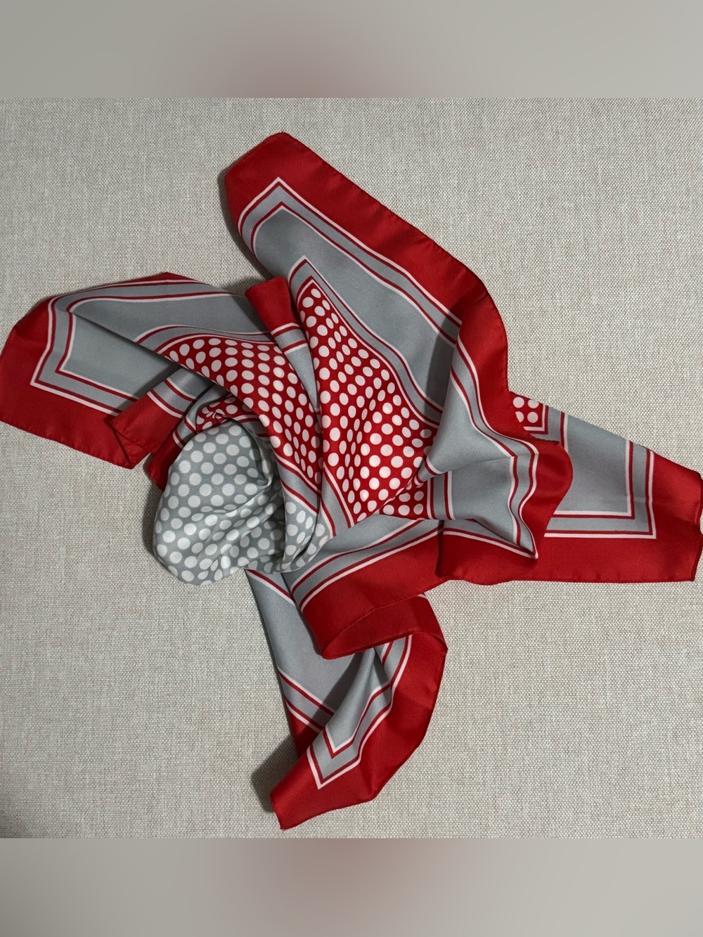 Gorgeous Vintage Scarf-Made in Italy-100% Polyester-Red/Blue/White-Polka Dot - Picture 2 of 15